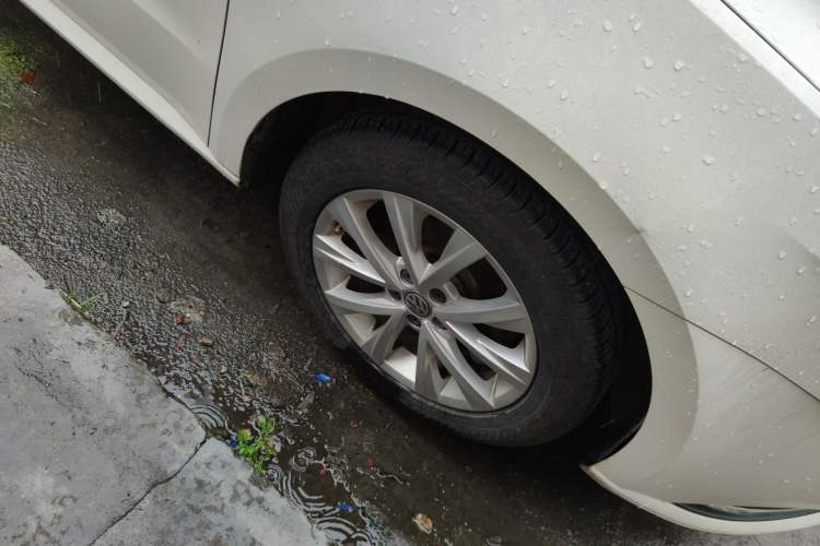 Used Volkswagen Lavida 2015 1.6L Manual Comfort Edition
