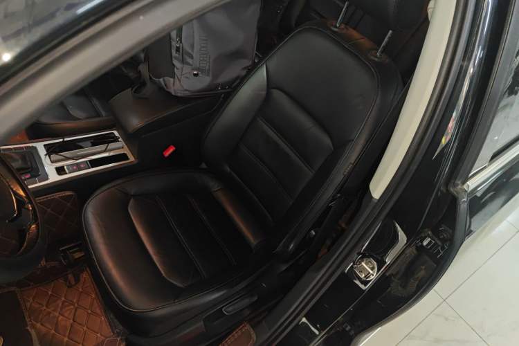 Used Volkswagen Passat 2014 1.8TSI DSG Prestige Edition