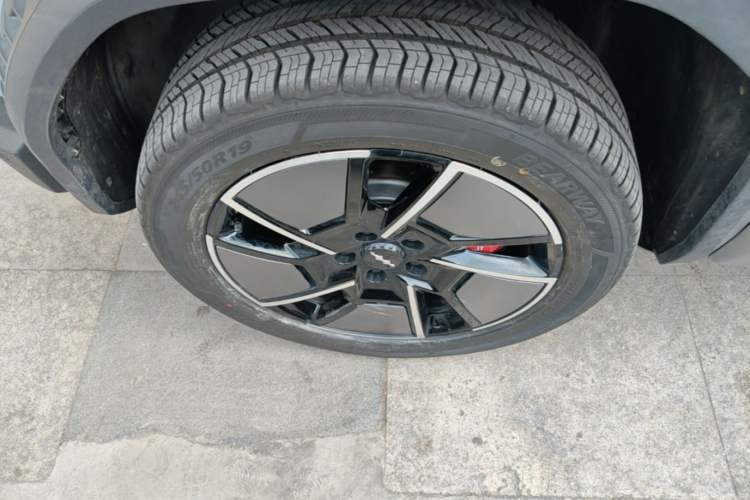 Used Formula Leopard Titanium 3 2025 501 km All-Wheel Drive Intelligent Driving Max Edition
