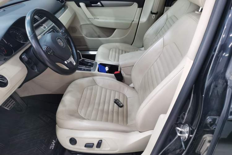 Used Volkswagen Magotan 2015 1.8TSI Advanced Model Left Front Seat