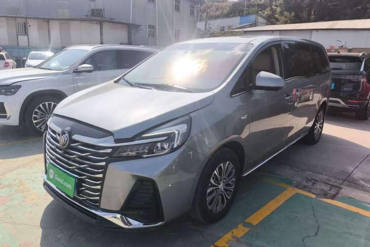 Used Buick GL8 2023 Land Business Class Smart Deluxe Model