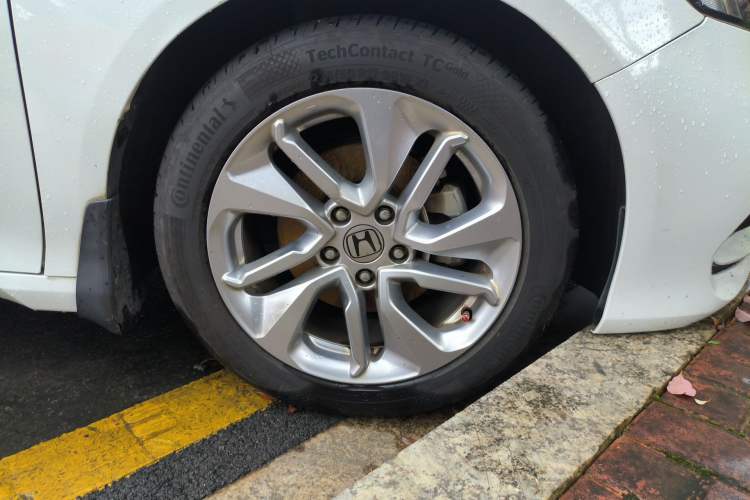 Used Honda Accord 2018 260TURBO Elite Edition China VI Right Front Wheel Hub