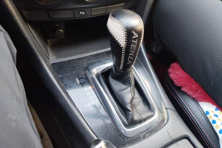 Used Mazda Atenza 2015 2.0L Blue Sky Luxury Edition