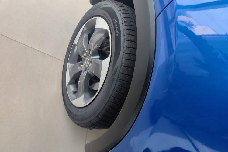 Used Honda Vezel 2016 1.8L CVT Front-Wheel Drive Pioneer Edition
