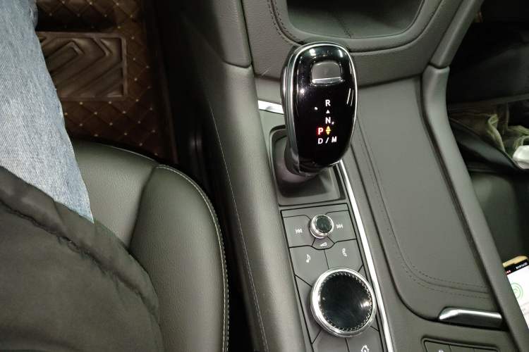 Used Cadillac XT5 2021 2.0T Two-Wheel Drive Luxury Version