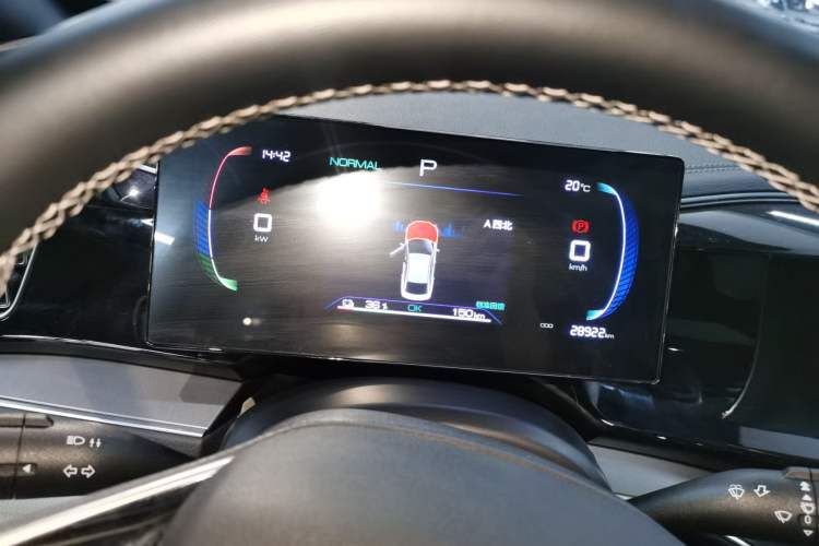 Used BYD Qin PLUS 2024 Honor Edition EV 420KM Beyond Model
