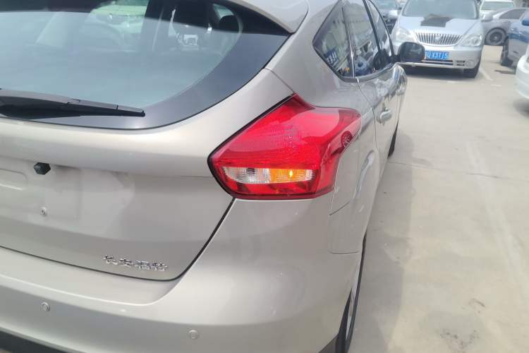 Used Ford Focus 2015 Hatchback 1.6L Automatic Comfort Model Right Rear Taillight