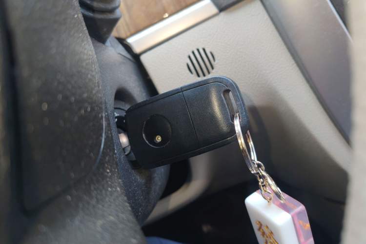 Used Buick Excelle 2015 1.5L Automatic Classic Model
