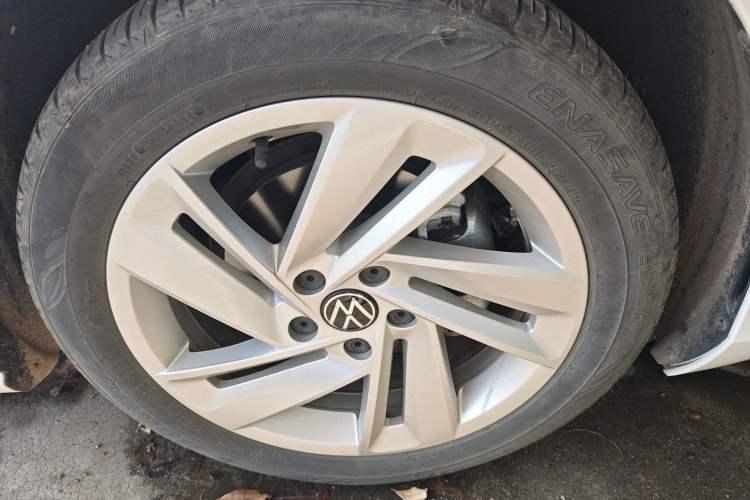 Used Volkswagen Lamando 2023 Lavida L 280TSI DSG Spicy Edition
