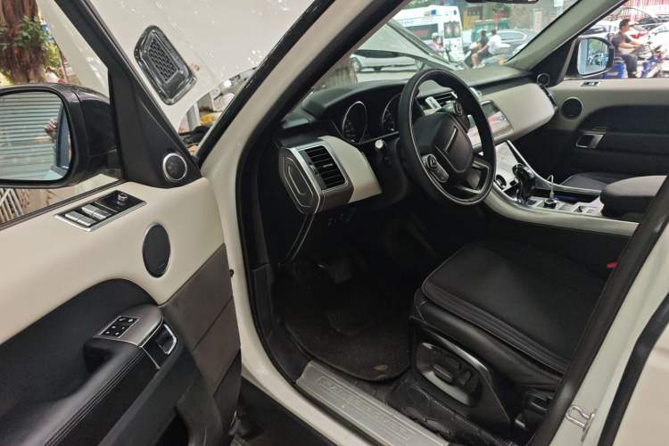 Used Land Rover Range Sport 2014 3.0 SC V6 HSE
