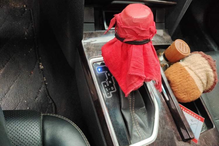 Used Toyota Camry 2016 2.0G 10th Anniversary Leading Edition
