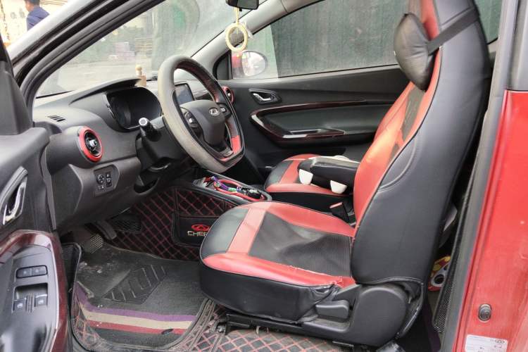 Used Chery Little Ant 2022 Revised Version Sweet Pink Edition Half-Sugar Version Lithium Iron Phosphate 30.7 kWh 30 kW 301 km
