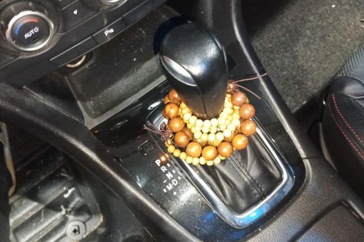 Used Mazda Atenza 2015 2.0L Blue Sky Luxury Edition Gear Lever