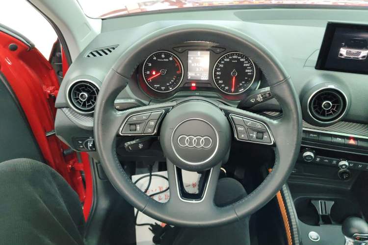 Used Audi Q2L 2021 35 TFSI Fashion Dynamic Model