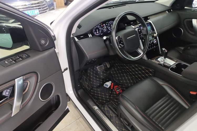 Used Land Rover Discovery Sport 2020 249 PS R-Dynamic Performance Edition Driver Seat