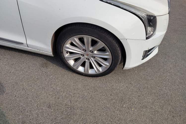 Used Cadillac ATS-L 2014 28T Elite Edition Right Front Wheel Hub