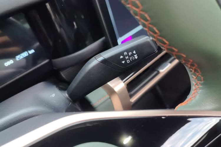 Used iCAR 03 2024 501km Two-Wheel Drive Long-Range Version Gear Lever