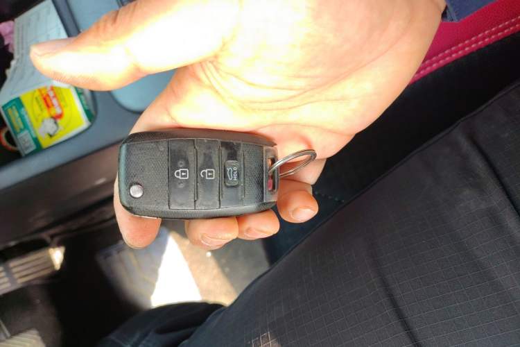 Used Kia K3 2013 1.6L Manual GLS Vehicle Key