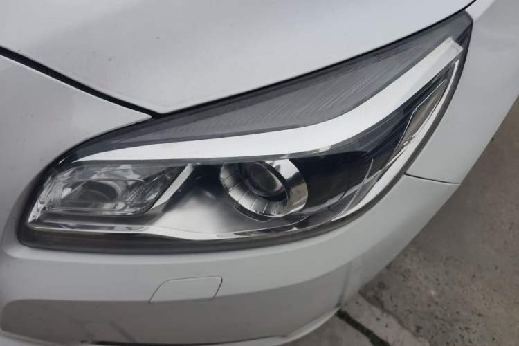 Used Chevrolet Malibu 2014 2.0L Automatic Luxury Edition Left Front Headlight