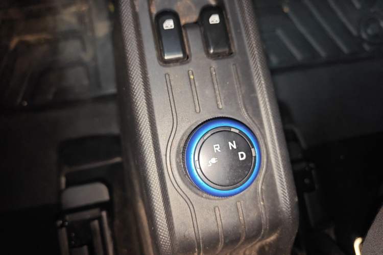 Used Wuling Hongguang MINIEV 2020 Freedom Version Lithium Iron Phosphate Gear Lever