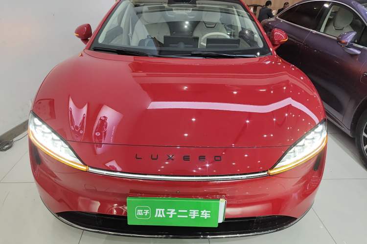 Used Hima Luxeed S7 2025 785 km Ultra