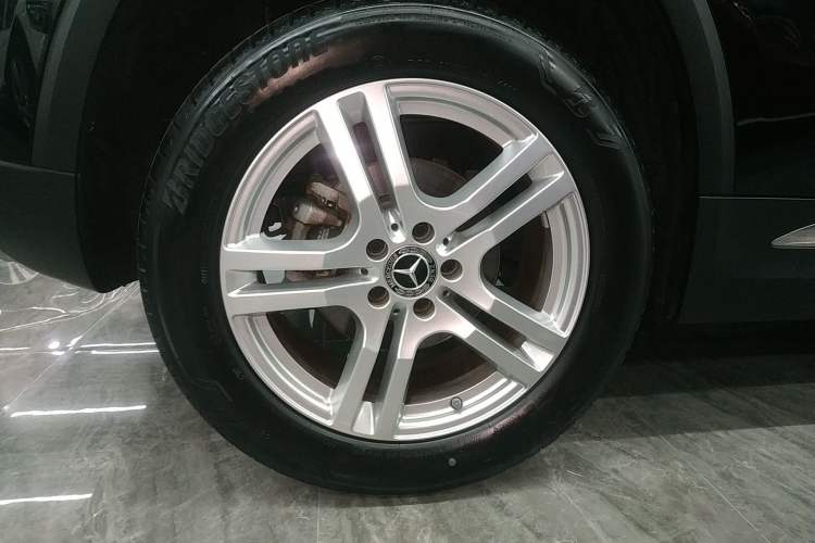 Used Mercedes-Benz GLA 2023 GLA 200 Right Rear Wheel Hub