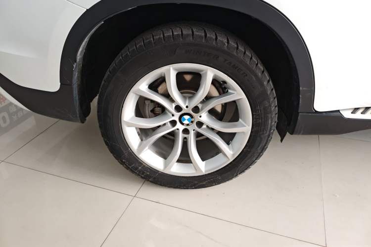Used BMW X6 2015 xDrive28i Right Rear Wheel Hub