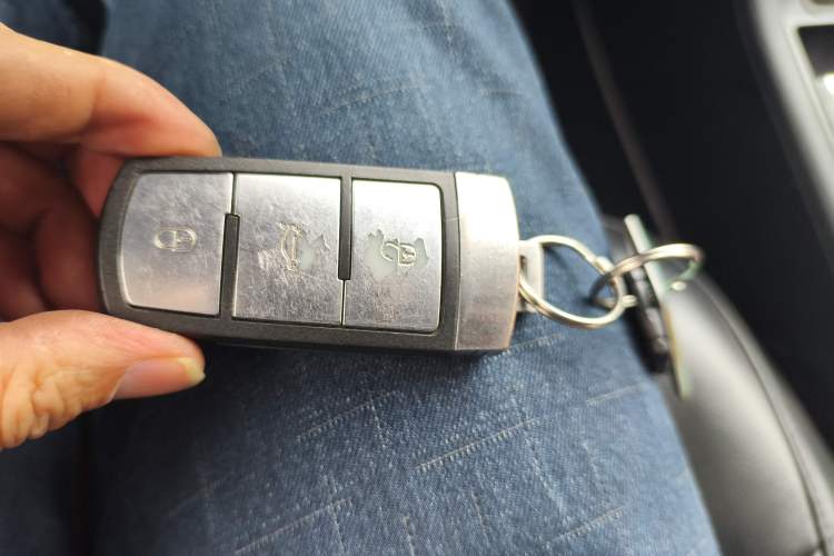 Used Volkswagen Magotan 2013 1.8TSI Luxury Model Vehicle Key