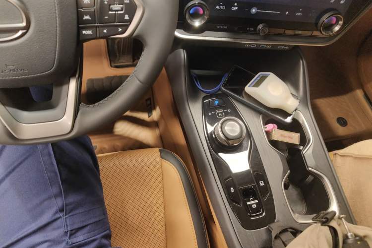 Used Lexus RZ 2023 450e All-Wheel Drive Luxury Edition
