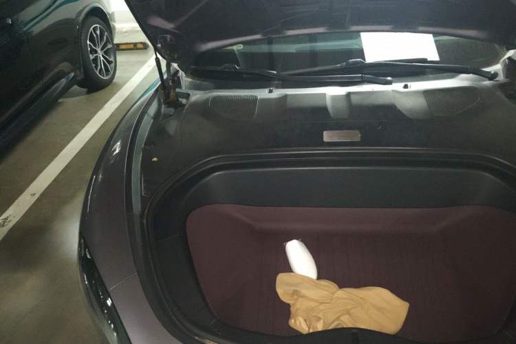 Used Xiaomi Auto SU7 2024 Four-Wheel Drive Ultra-Long Range Advanced Intelligent Driving Max Edition
