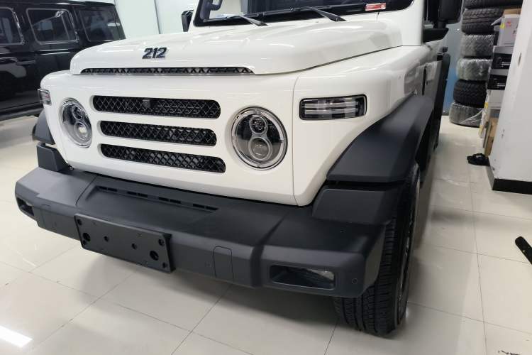 Used 212 T01 2024 2.0T Explorer