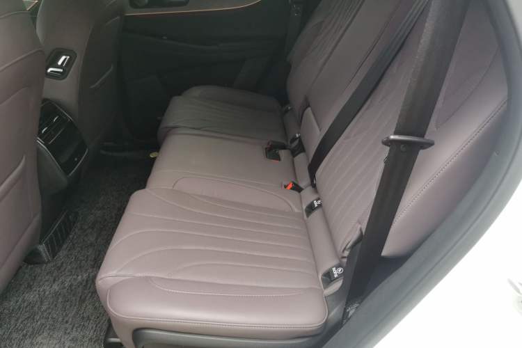 Used Chery Tiggo 9 2025 2.0T Automatic Two-Wheel Drive Luxury Edition 5 Seats