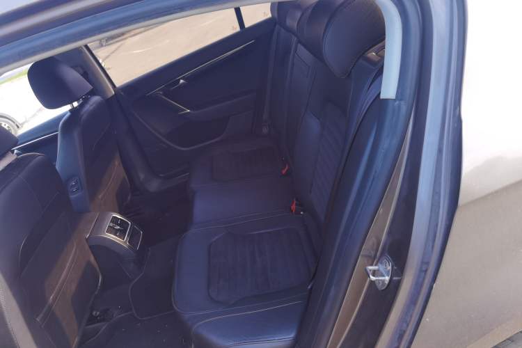 Used Volkswagen Magotan 2015 Facelift 1.8TSI Luxury Model
