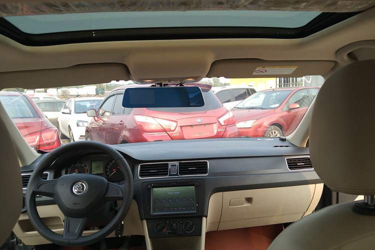 Used Skoda Rapid 2016 1.6L Manual Trend Edition Headliner