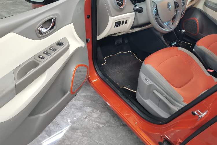 Used Renault Captur 2015 1.2T Automatic Comfort Edition
