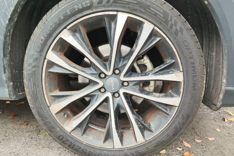 Used JETOUR X70 PLUS 2021 1.6T DCT StarPRO 7-seater Right Front Wheel Hub