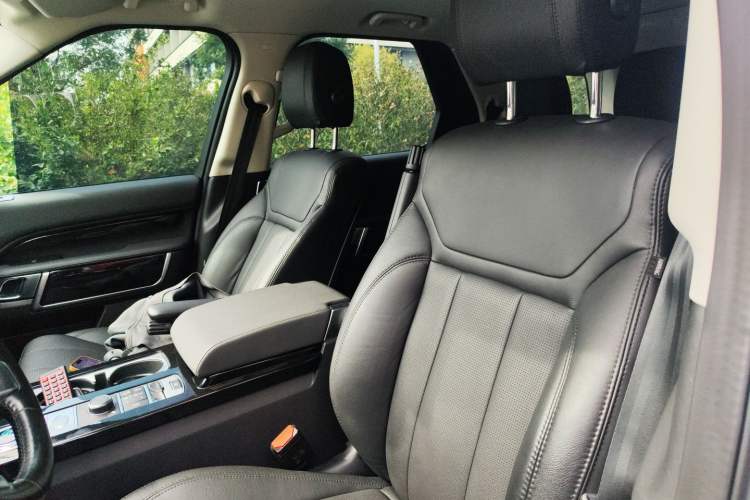 Used Land Rover Discovery 2017 3.0 SC V6 S
