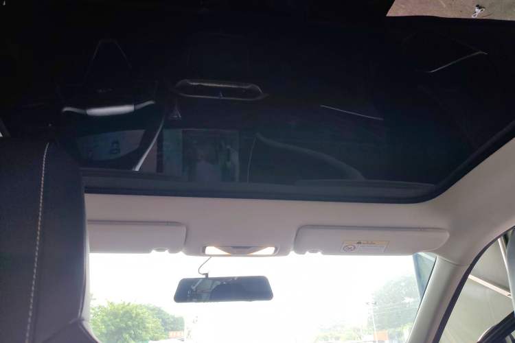 Used Venucia V 2023 260T Black Horse Edition Pro