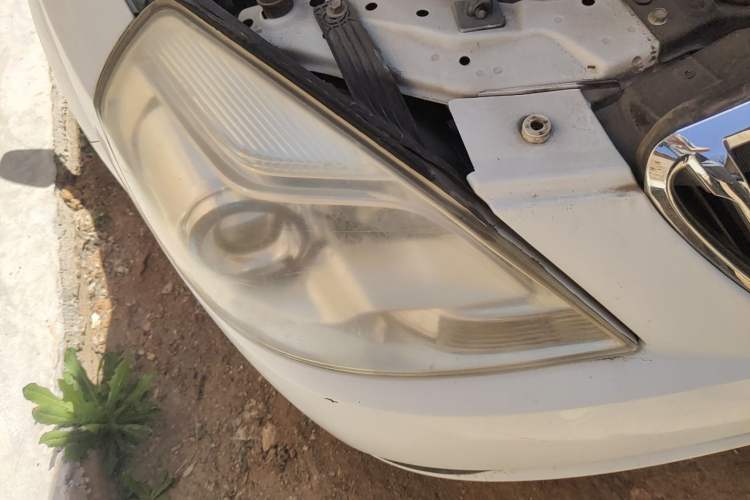 Used Buick Excelle 2013 1.5L Automatic Classic Model
