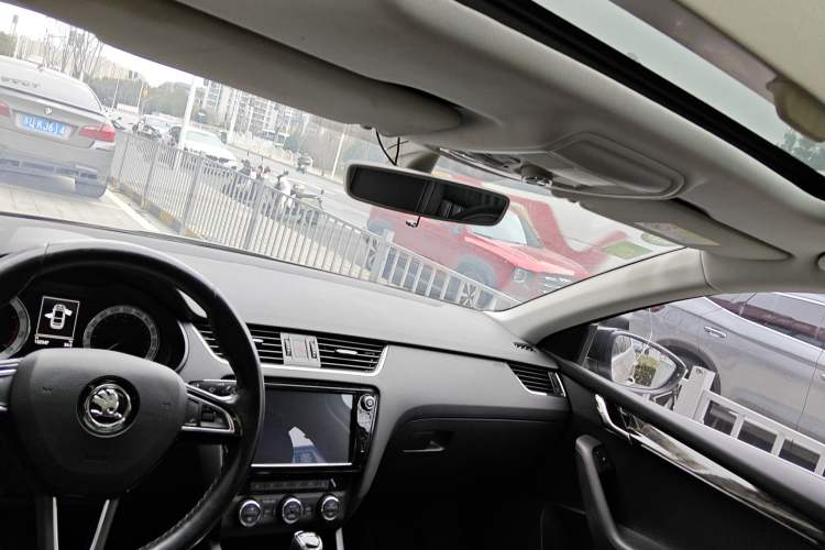 Used Skoda Octavia 2019 TSI280 DSG Flagship Edition
