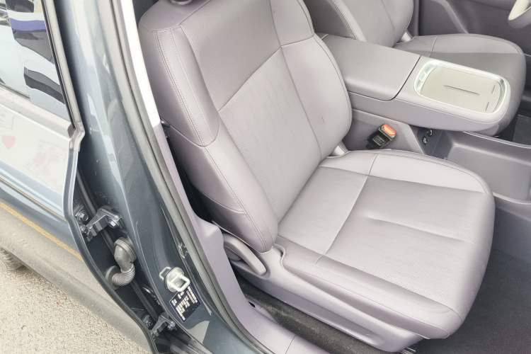 Used Leapmotor B10 2025 510 Comfort Edition Right Front Seat