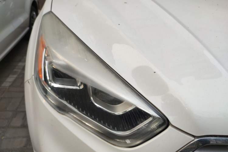 Used Ford Kuga 2017 EcoBoost 180 Four-Wheel Drive Luxury Wing Model Right Front Headlight