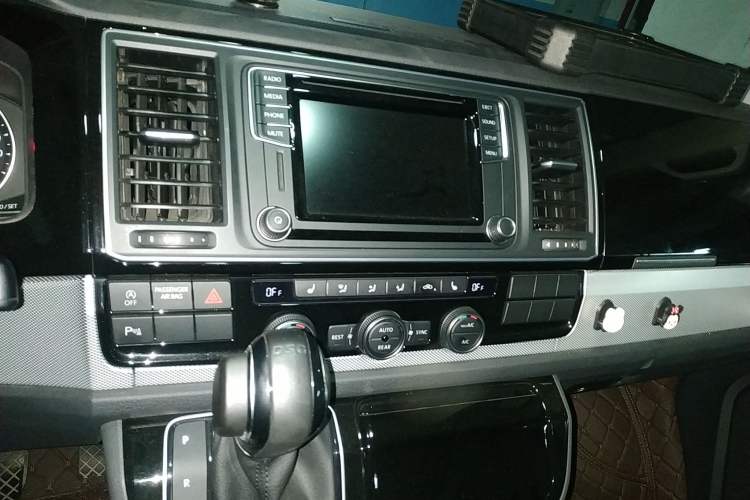 Used Volkswagen Multivan 2017 2.0 TSI Two-Wheel-Drive Comfort Edition 7 Seats