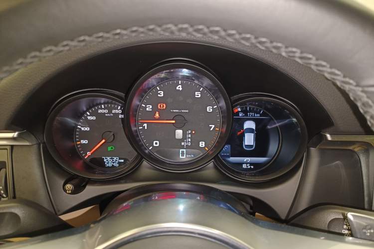 Used Porsche Macan 2018 Macan 2.0T