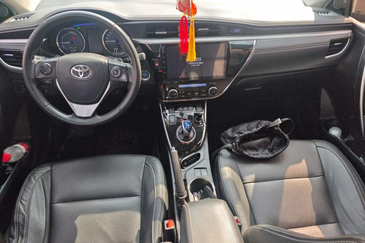 Used Toyota Corolla 2016 Dual-Engine 1.8L E-CVT Elite Edition