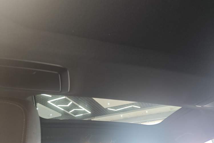 Used BMW 5 Series New Energy 2022 535Le M Sport Package Headliner