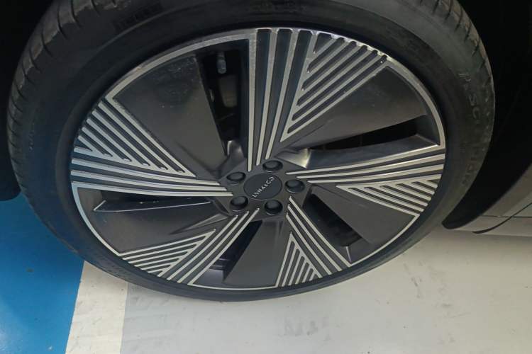 Used Lynk & Co 08 EM-P 2023 220km All-Wheel-Drive Performance Halo