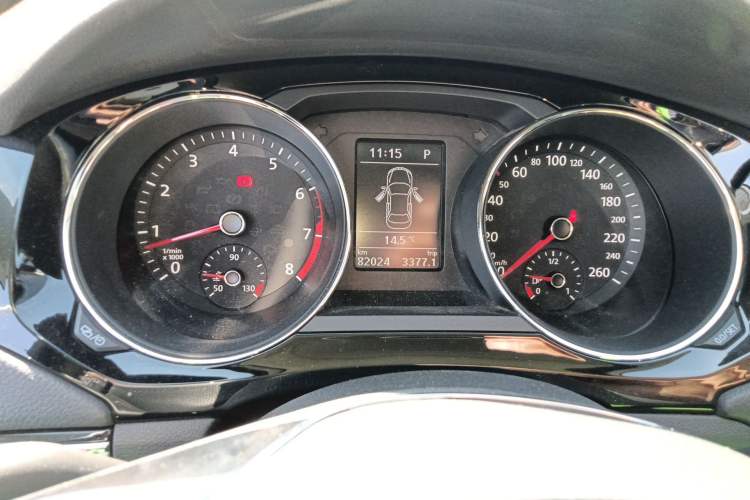 Used Volkswagen Sagitar 2018 280TSI DSG Ignite Edition Instrument Cluster