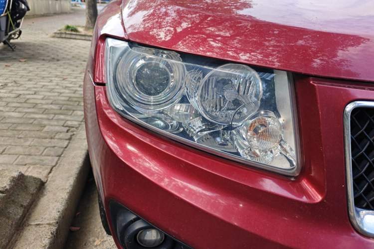 Used Jeep Compass 2013 2.4L four-wheel-drive sport version