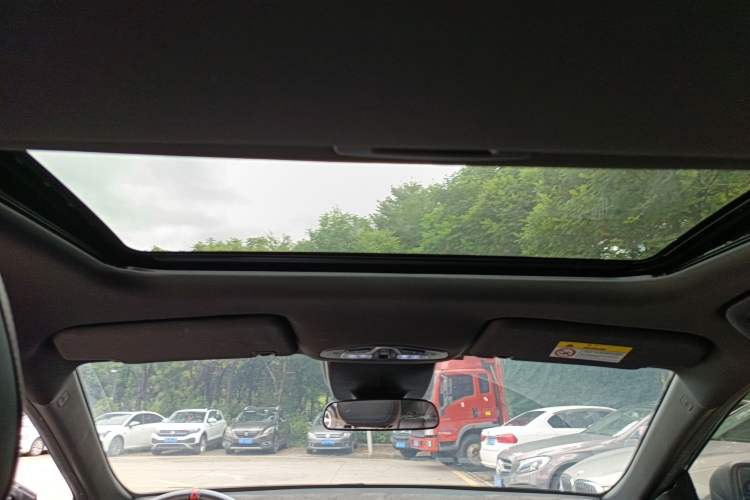 Used GAC Trumpchi EMPOW 2022 270T DCT J16 R-Style Track Edition